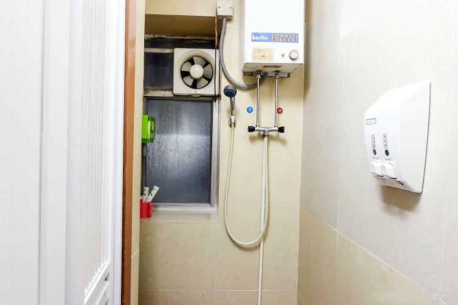 Hong Kong Jiu Long Hostel Exterior photo